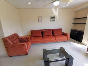 Living area - Apartment in Acapulco : Swimming Pool + Parking + A/C (Acapulco de Juárez)