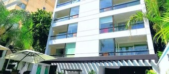 Apartment in Acapulco : Swimming Pool + Parking + A/C