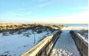 Beach - 7028Tipsy Turtle in Rookery 3 last minute deals (Gulf Shores)