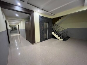Bahagian dalam