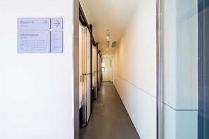 Business Cabin Room | Interior