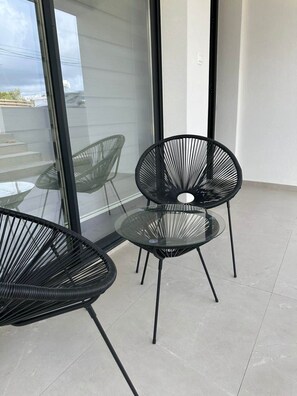 Property grounds - Lemonia Modern Maisonette | Fresh 3-BR Family (Paphos)