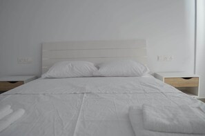 2 bedrooms, iron/ironing board, WiFi, bed sheets - Sykia | Upper Floor 2-BR Apartment | (Paphos)