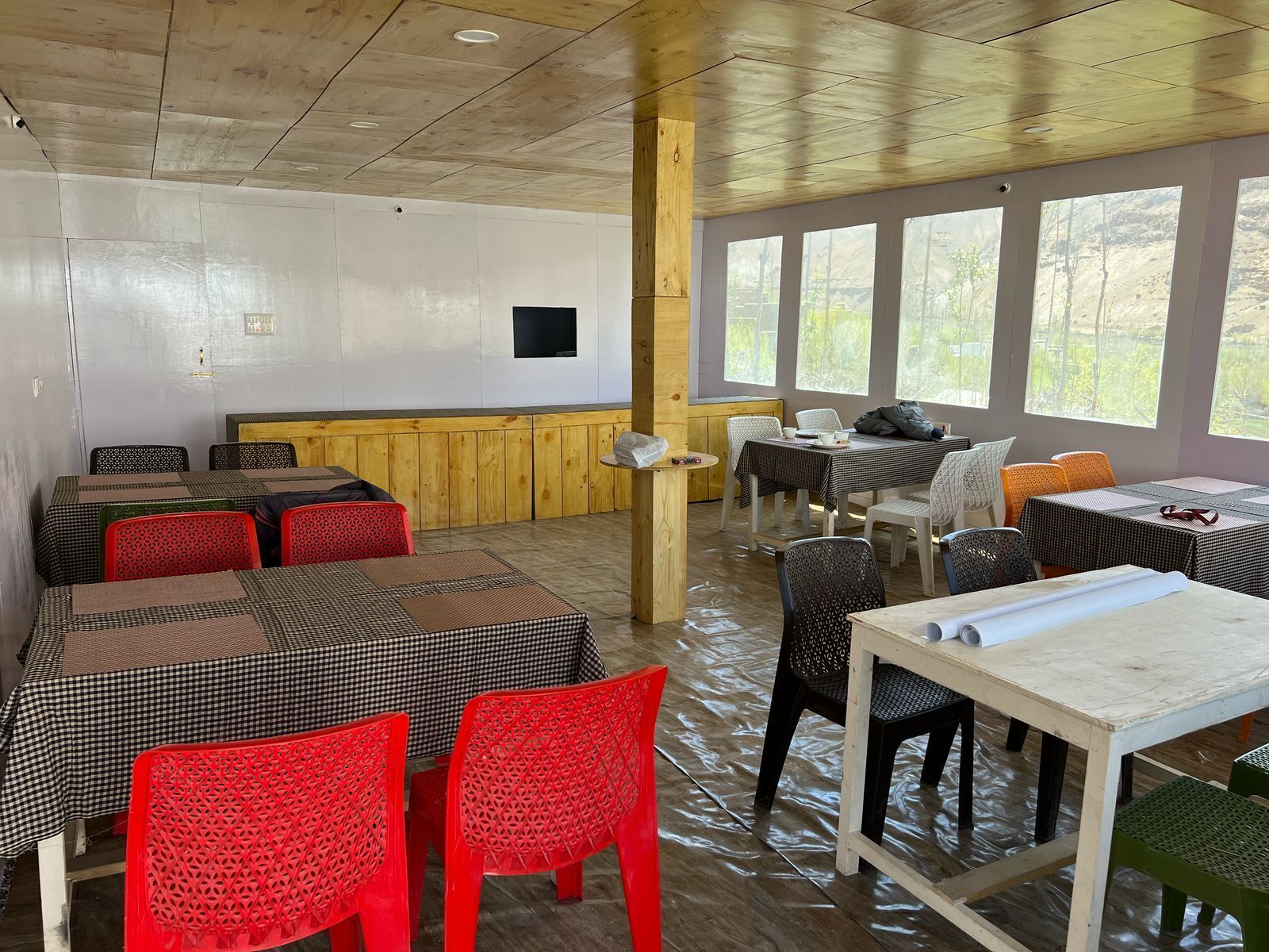 Tienda Deluxe | Restauración