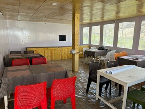 Deluxe Tent | Dining - Norfesela Retreat. (Kargil)