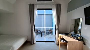 1 bedroom, internet, bed sheets