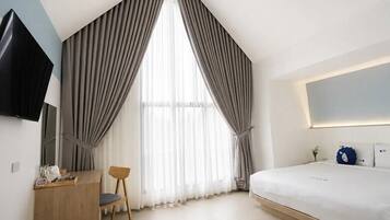 1 bedroom, internet, bed sheets