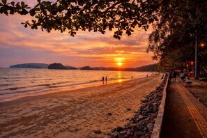 Beach - Double Room Close to Shops & Dining 100 meters walk to Ao Nang Beach (ตำบล อ่าวนาง)