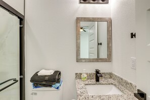 Towels - Pool & Beach Access: Modern SPI Studio Near Bars! (South Padre Island)