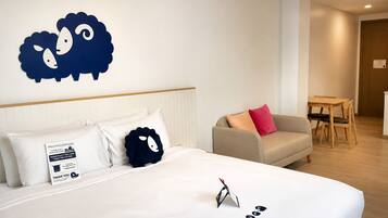 1 bedroom, internet, bed sheets