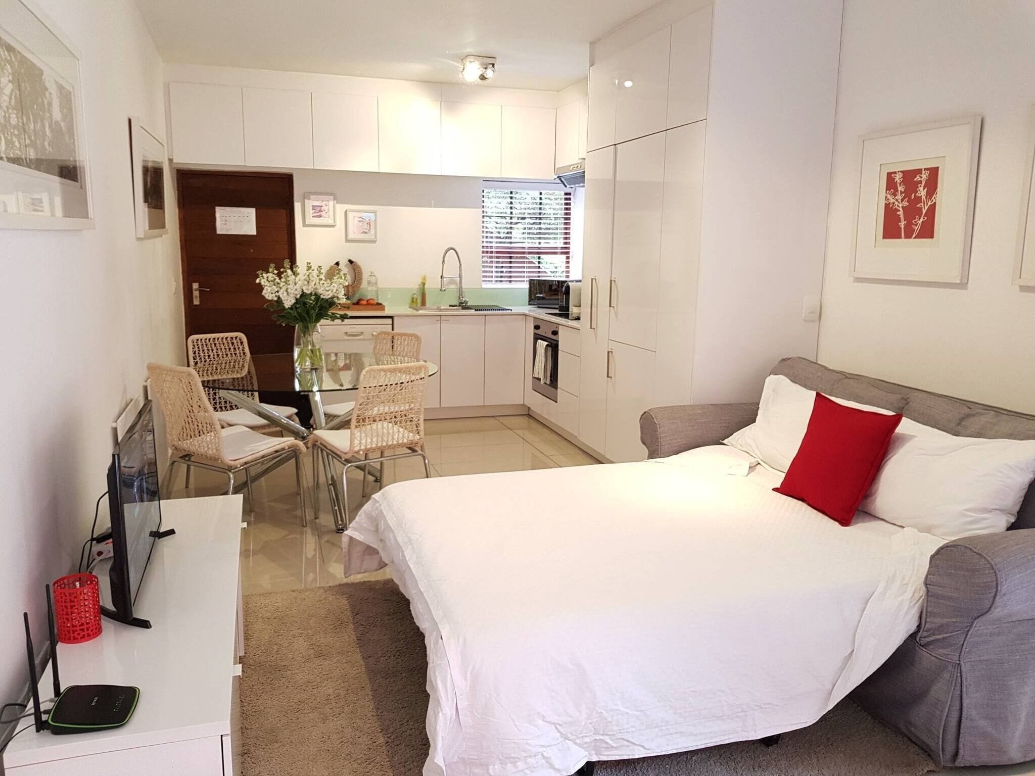1 bedroom, iron/ironing board, internet, bed sheets