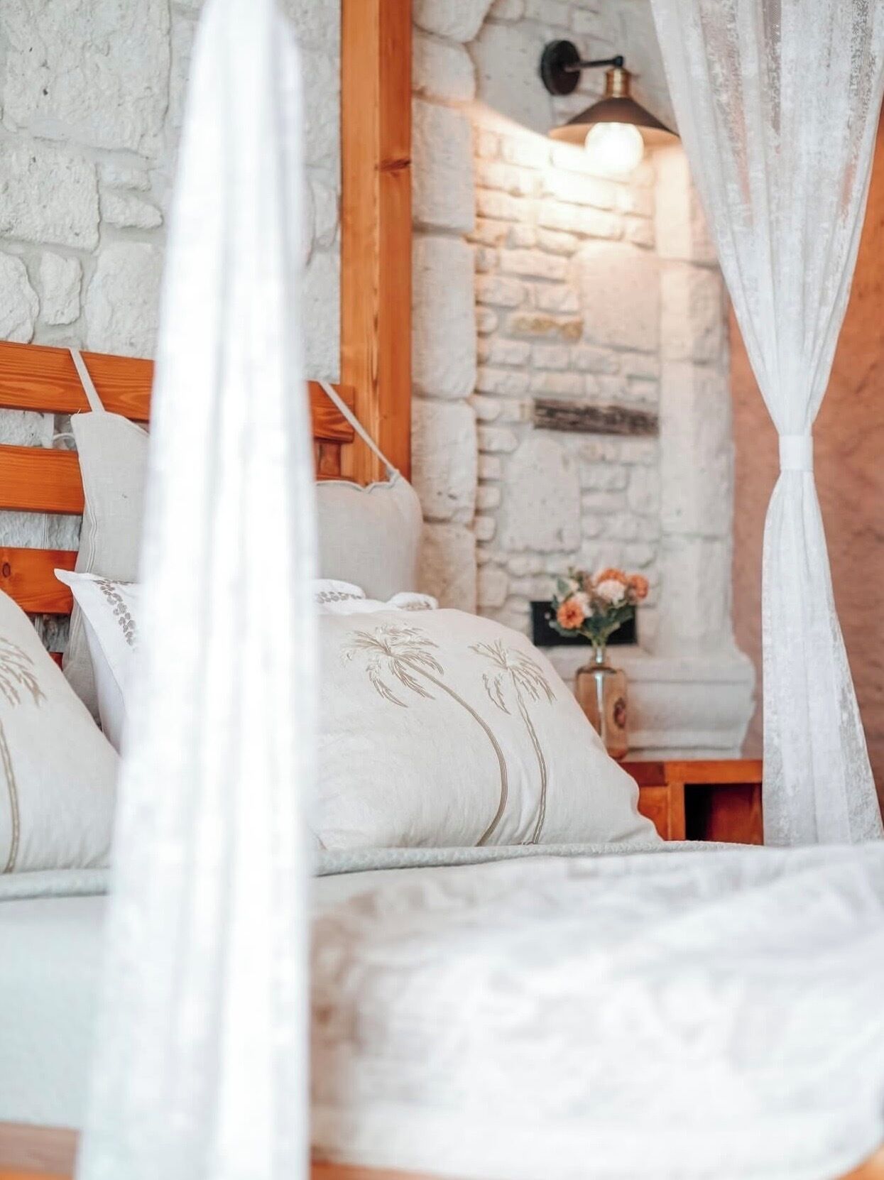 Quarto casal luxo, vista para a piscina