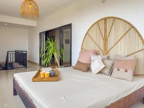 3 chambres, fer et planche à repasser, Wi-Fi, draps fournis