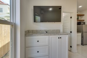 Interior - SPI Stay in Entertainment District, Pets Welcome! (South Padre Island)