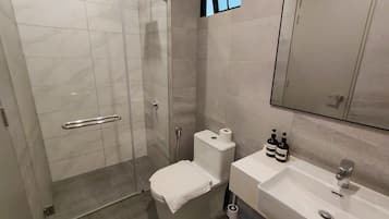 Double Room | Bathroom