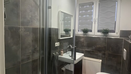 Apartment 'Ferienwohnung Auf Dem Traumpfad' with Shared Terrace, Private Garden and Wi-Fi