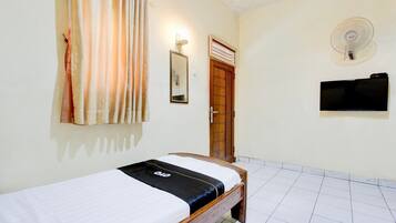1 bedroom, free WiFi, bed sheets