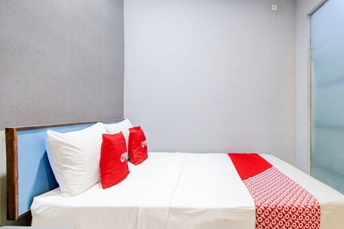 Double Standard À La Station Tegal