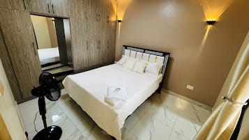 1 chambre, fer et planche Ă repasser, Wi-Fi, draps fournis