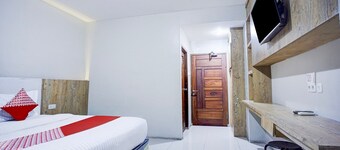 Cozy Double Escape W/ Free WiFi and Parking