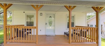Fun w/ Family! West Blocton Home w/ Games & Grill