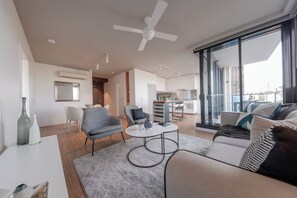 Living area - Kingstreet Residences (Bowen Hills)
