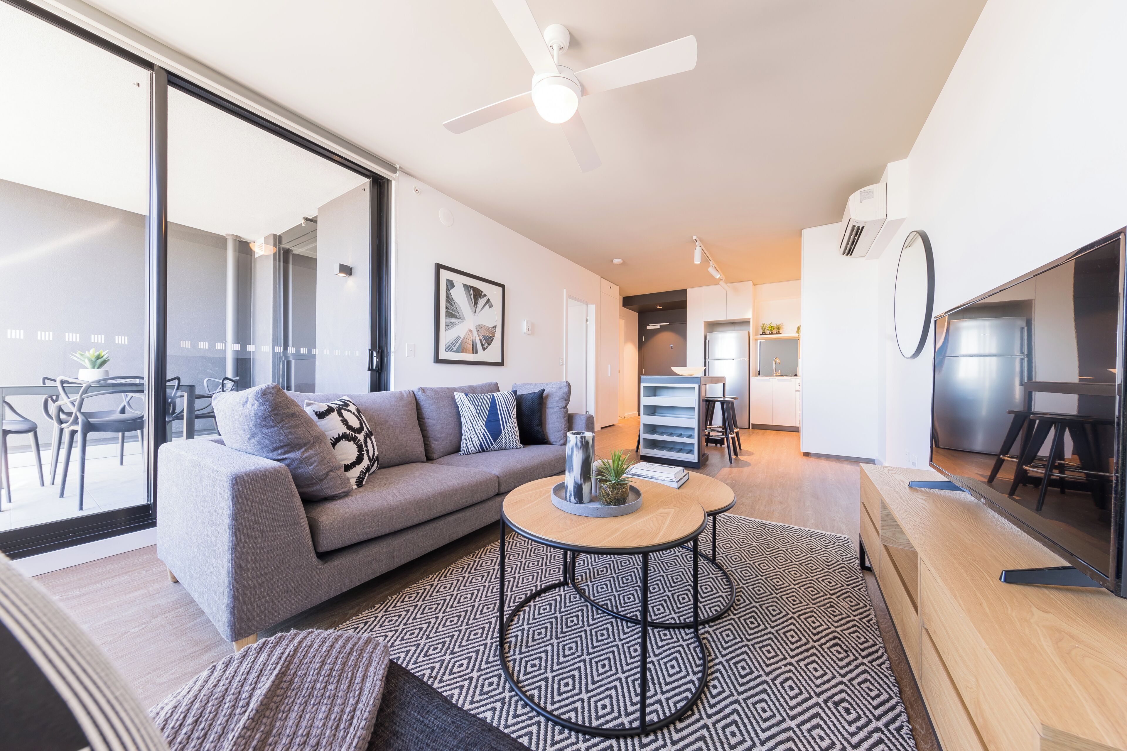 Apartment, 1 Bedroom, Balcony | Living area