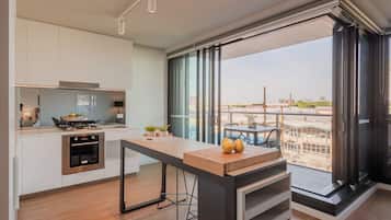 Apartment, 2 Bedrooms, Balcony | Private kitchen