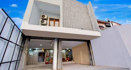 Luxury Deluxe DBL Retreat W/ Free WiFi and Parking
