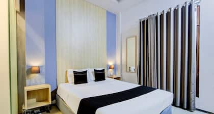 Luxury Deluxe DBL Retreat W/ Free WiFi and Parking