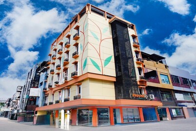 Luxury Deluxe DBL Retreat W/ Free WiFi and Parking