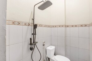 Bruser, bidet, håndklæder