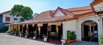 Cozy Double Escape W/ Free WiFi and Parking