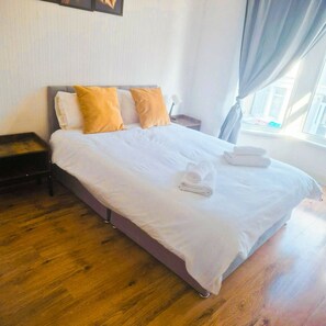 4 chambres, accès Internet, draps fournis