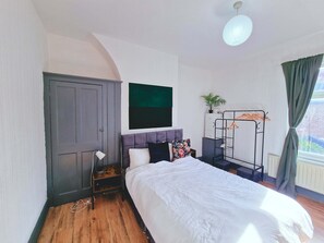 4 bedrooms, Internet, bed sheets - Spacious 4BDR Home Near Anfield & City Centre (Merseyside)