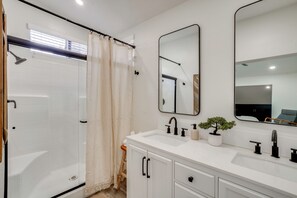 Hair dryer, towels - Long-Term Stay in Corona! Home w/ Community Perks (Corona)