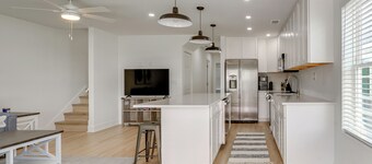 Brand new home in Steinhatchee with rooftop deck!