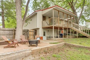 Terrace/patio - Fishermen's Oasis! Steps to Dtwn & White River (Cotter)