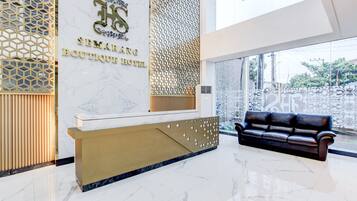 Entrance / Reception
