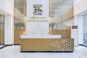 Entrance / Reception