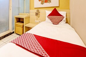 1 bedroom, free WiFi, bed sheets