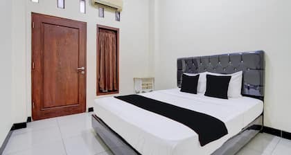 Luxury Twin Stay with Free WiFi and Parking