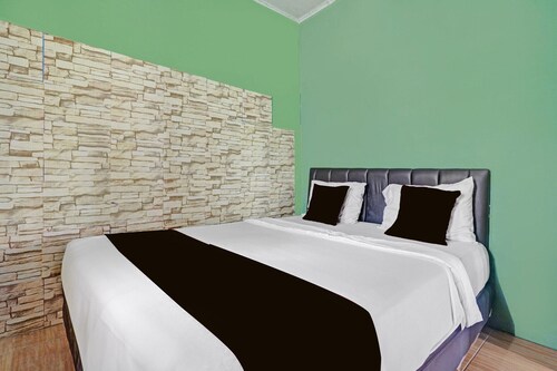 Spacious Two Bedroom Private Villa with Free WiFi