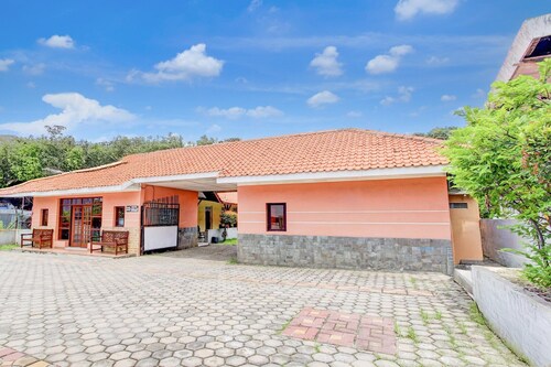 Luxury Deluxe DBL Retreat W/ Free WiFi and Parking