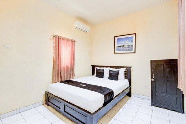1 bedroom, free WiFi, bed sheets