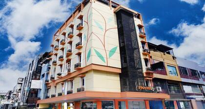 Stylish DBL Suite Escape W/ Free WiFi and Parking