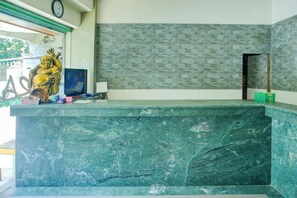 Entrance / Reception