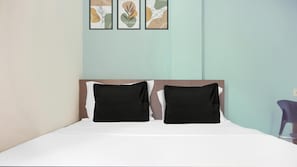 Bedroom - Cozy Double Escape W/ Free WiFi and Parking (Palembang)