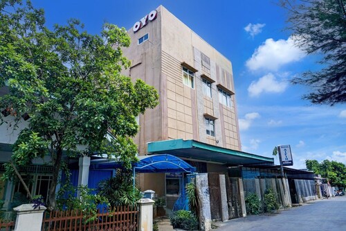 Modern Twin Suite Stay with Free WiFi and Parking