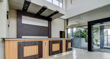 Stylish DBL Suite Escape W/ Free WiFi and Parking